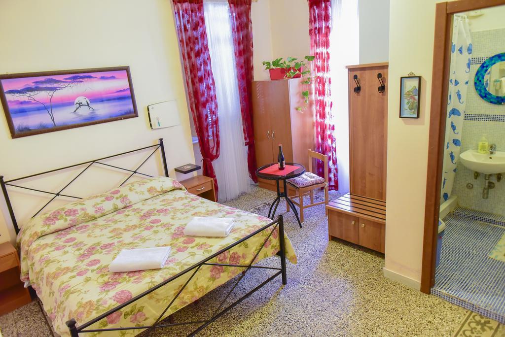 Casa Vacanza Frendy - Free Airport Transportation On Arrival If You Book An Of Minimum 3 Nights And 6 People Gæstehus *